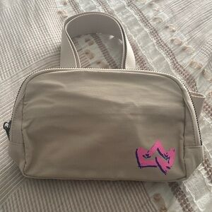👑NWT Primal Queen Fanny Pack👑